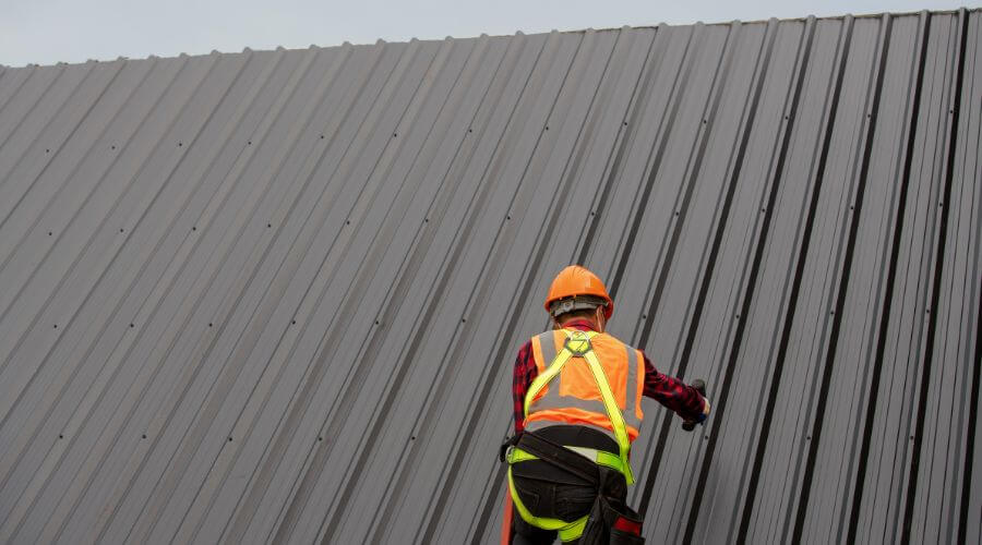 Professional gutter cleaning in Williamsport, OH